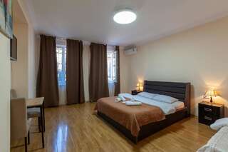 Отель Nine Hotel Тбилиси-0